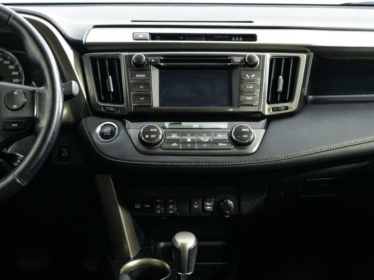 Toyota RAV4 с пробегом — 2013 год. Фото: #13