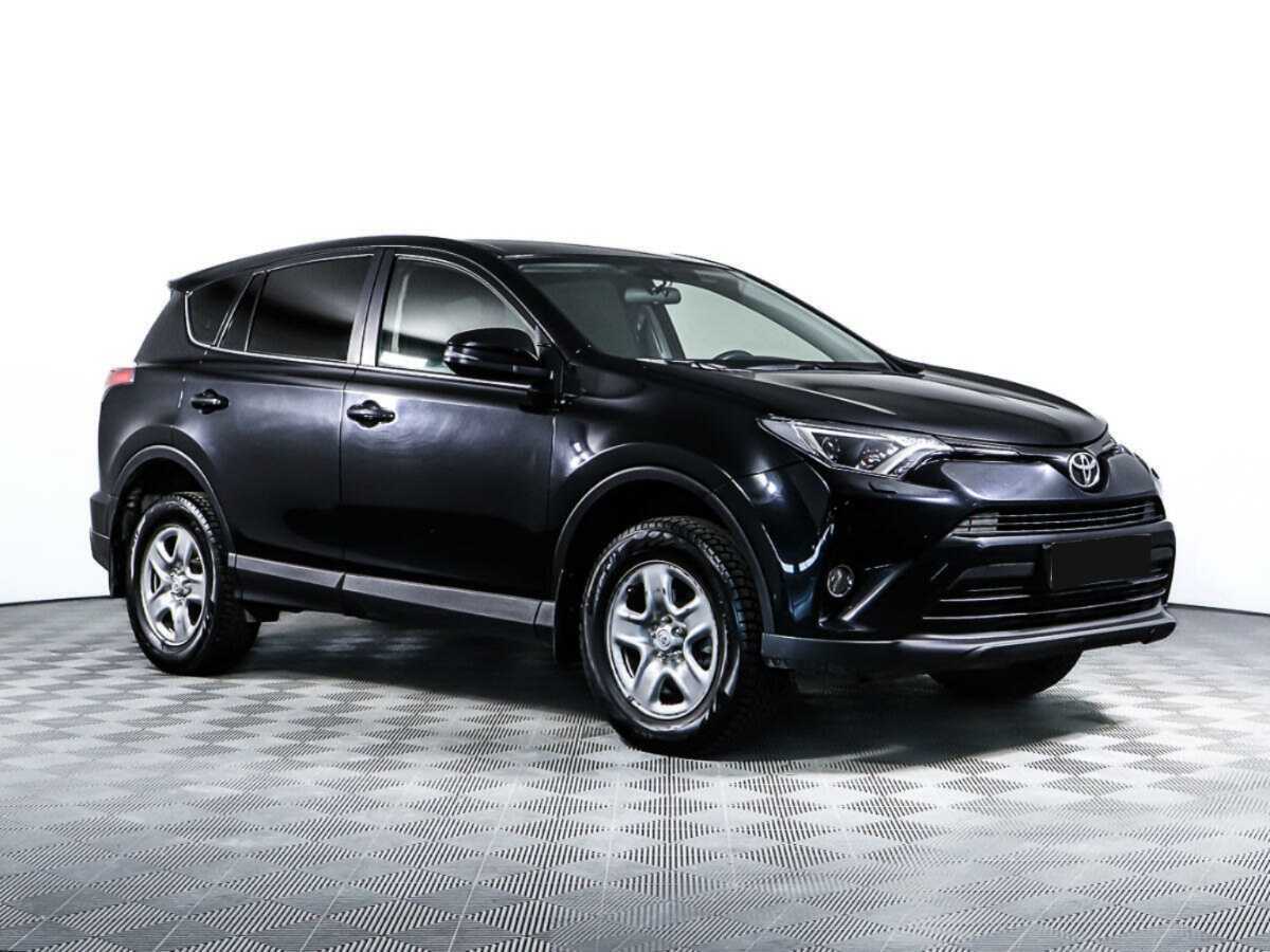 Toyota RAV4 с пробегом — 2016 год. Фото: #2
