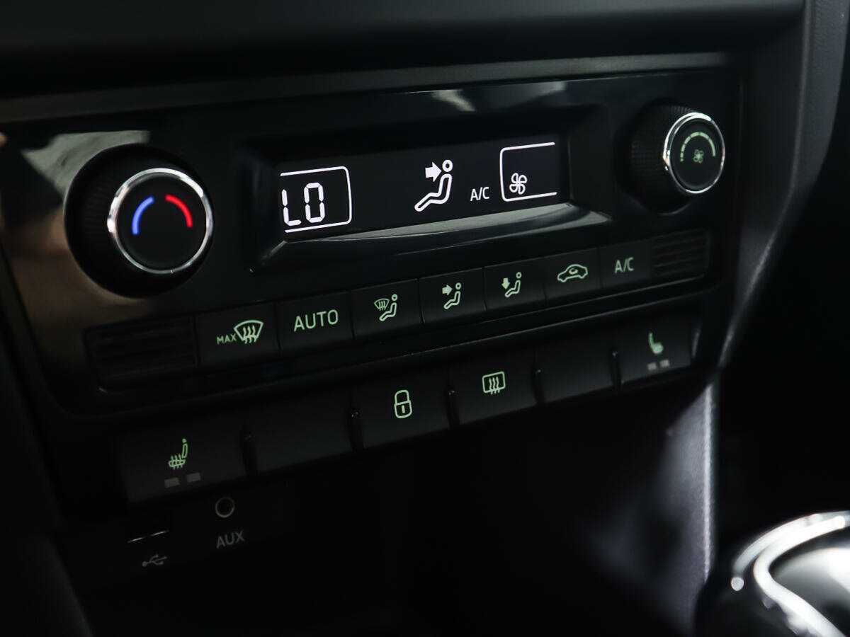 Skoda Rapid с пробегом — 2017 год. Фото: #16