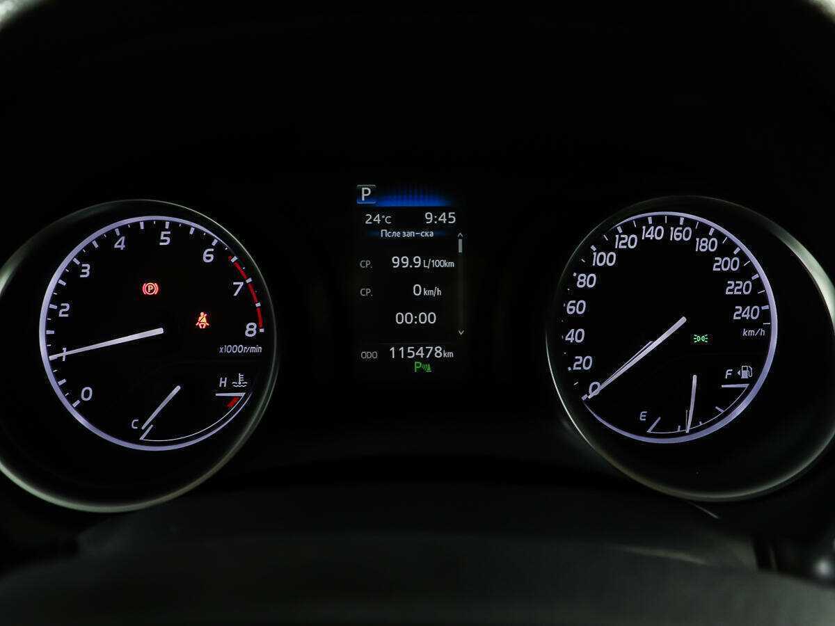 Toyota Camry с пробегом — 2020 год. Фото: #13