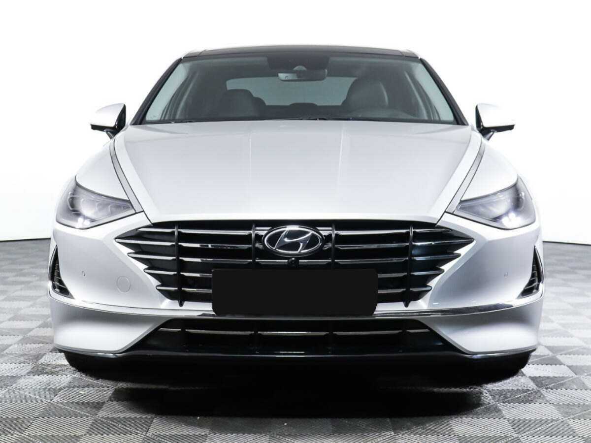 Hyundai Sonata с пробегом — 2021 год. Фото: #1