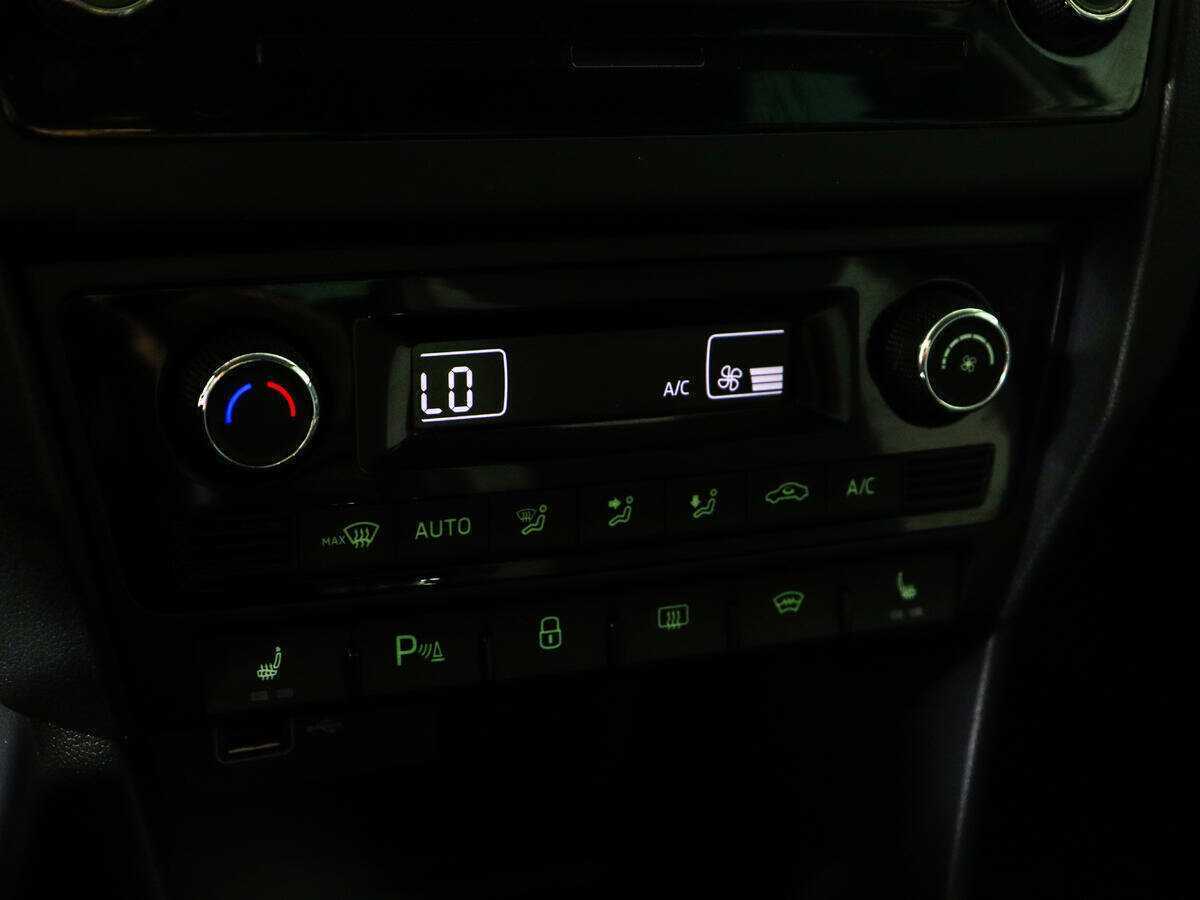 Skoda Rapid с пробегом — 2019 год. Фото: #15