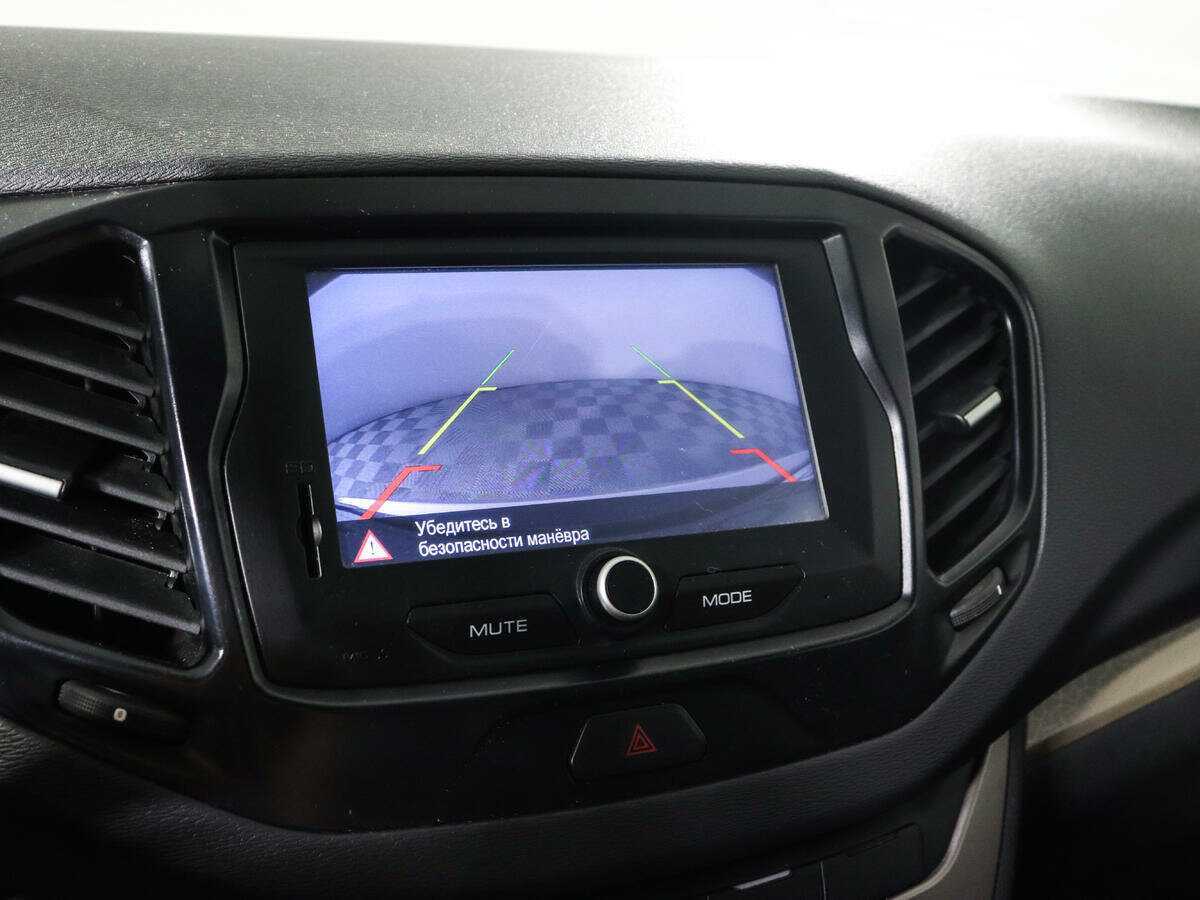 Lada (ВАЗ) Vesta с пробегом — 2019 год. Фото: #13