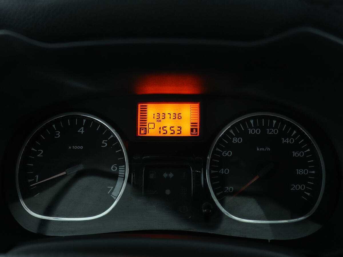 Renault Duster с пробегом — 2013 год. Фото: #6