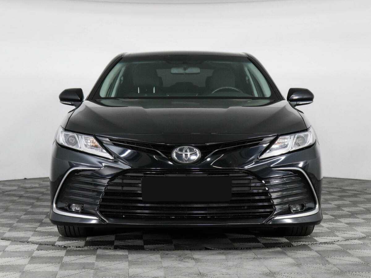 Toyota Camry с пробегом — 2021 год. Фото: #1