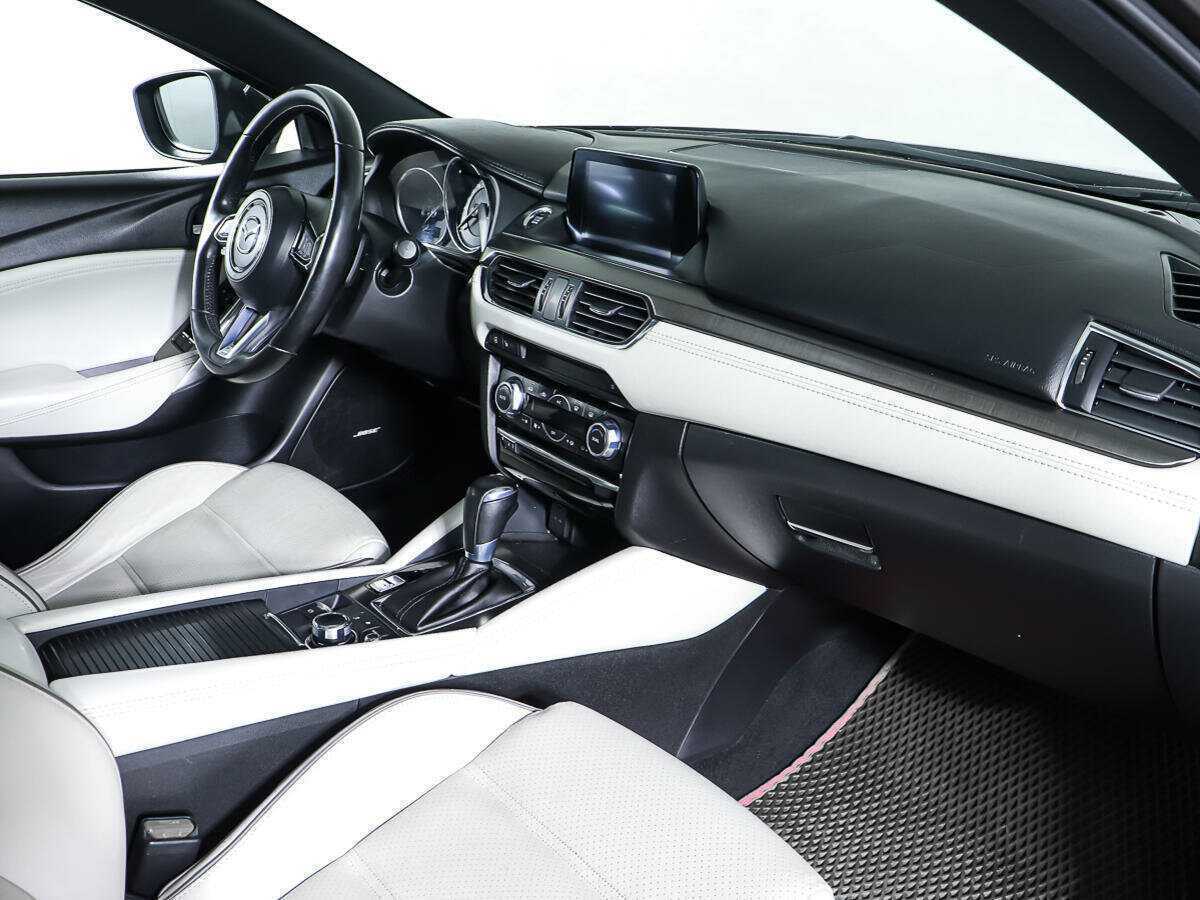 Mazda 6 с пробегом — 2016 год. Фото: #8