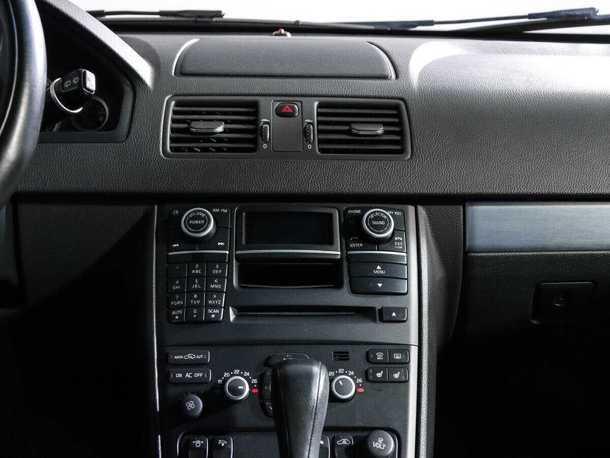 Volvo XC90 с пробегом — 2014 год. Фото: #12