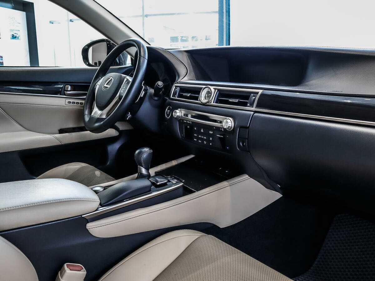 Lexus GS с пробегом — 2014 год. Фото: #13