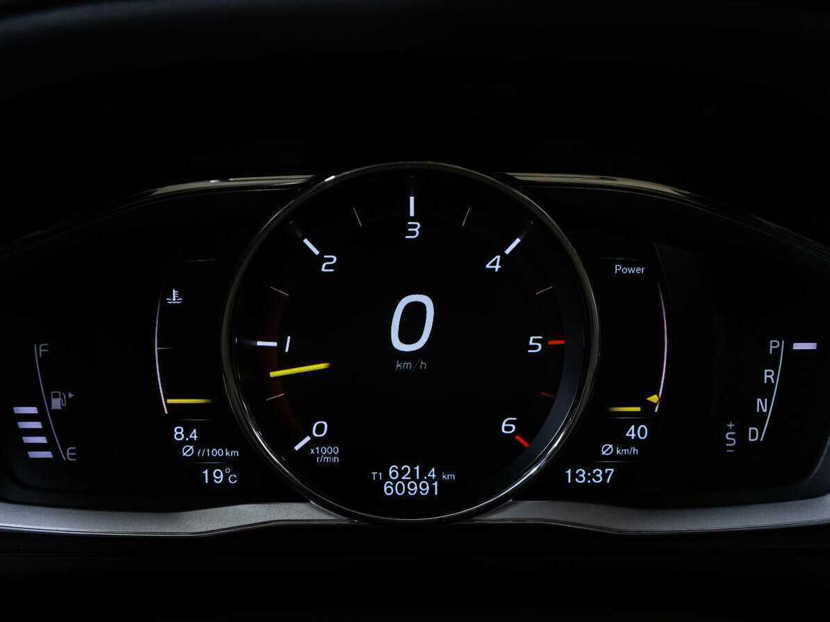 Volvo XC60 с пробегом — 2016 год. Фото: #15