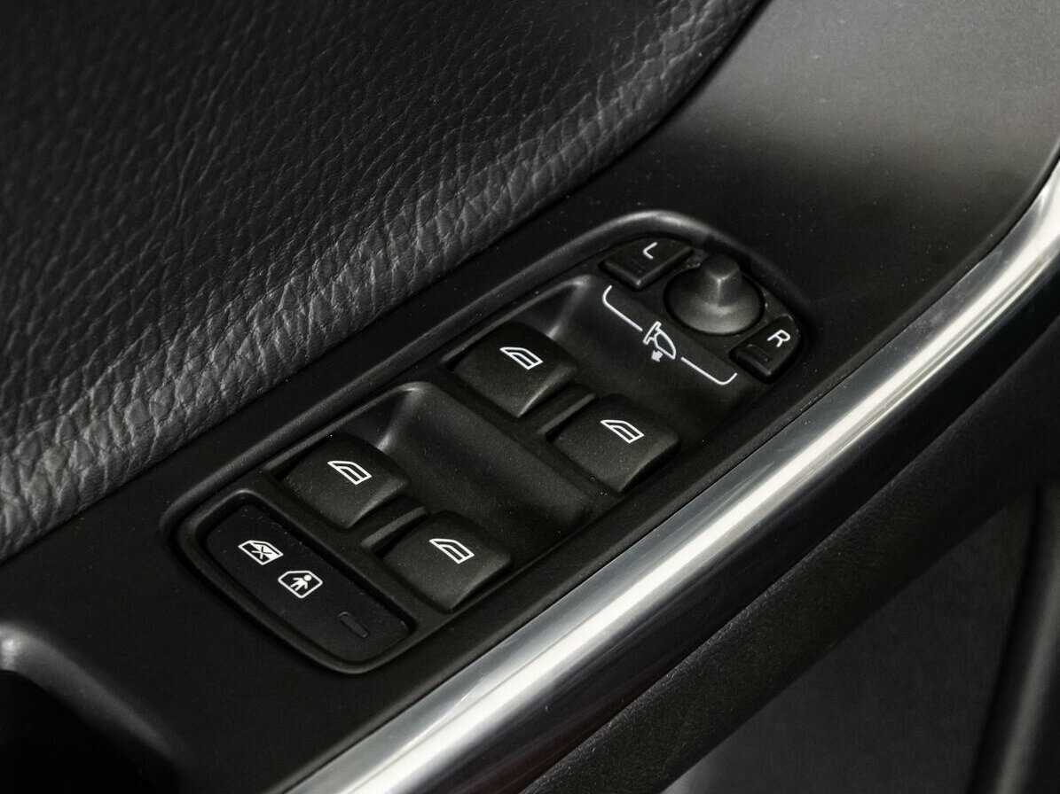 Volvo XC60 с пробегом — 2013 год. Фото: #16