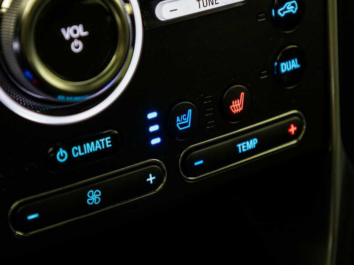 Ford Explorer с пробегом — 2016 год. Фото: #20