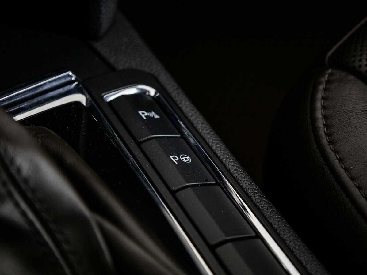 Skoda Superb с пробегом — 2014 год. Фото: #14