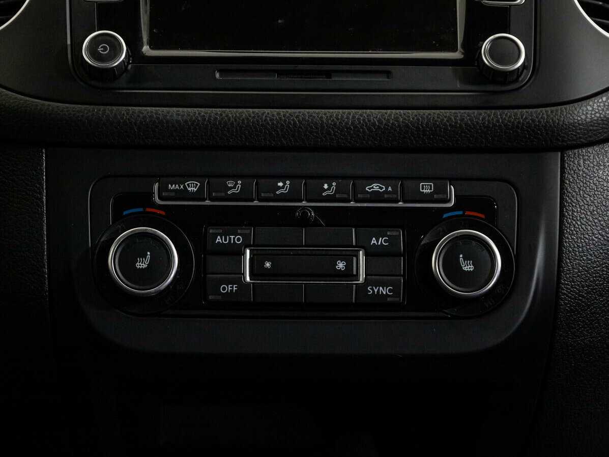 Volkswagen Golf Plus с пробегом — 2013 год. Фото: #13