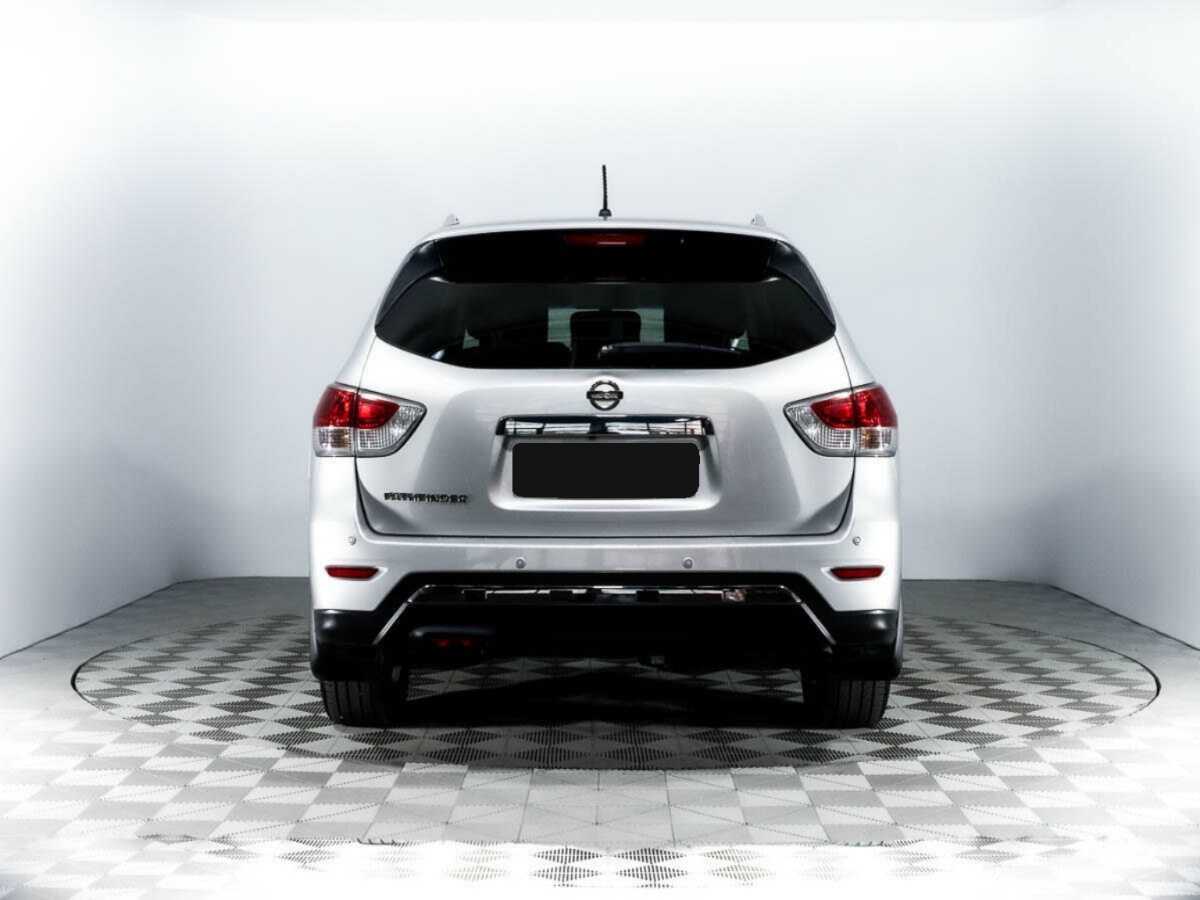 Nissan Pathfinder с пробегом — 2015 год. Фото: #4