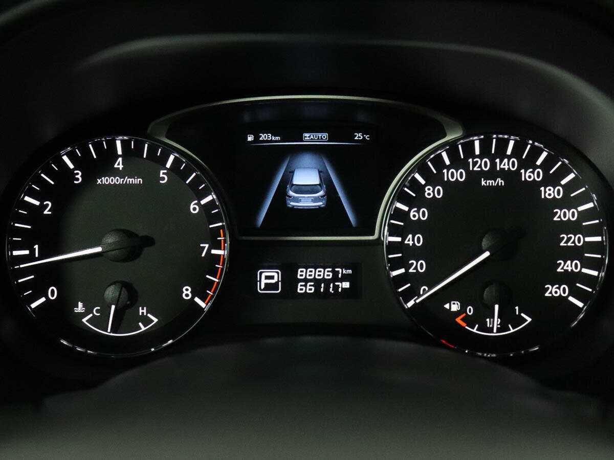 Nissan Pathfinder с пробегом — 2015 год. Фото: #14