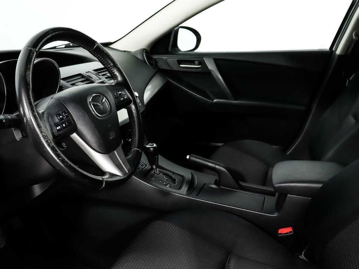 Mazda 3 с пробегом — 2013 год. Фото: #8