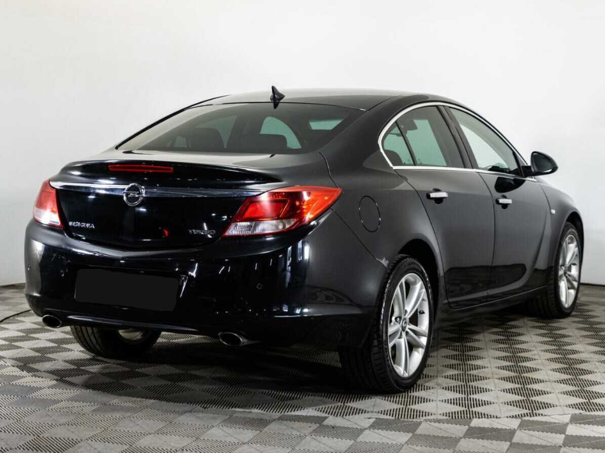 Opel Insignia с пробегом — 2013 год. Фото: #3