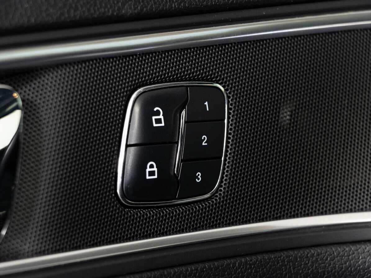 Ford Explorer с пробегом — 2016 год. Фото: #18