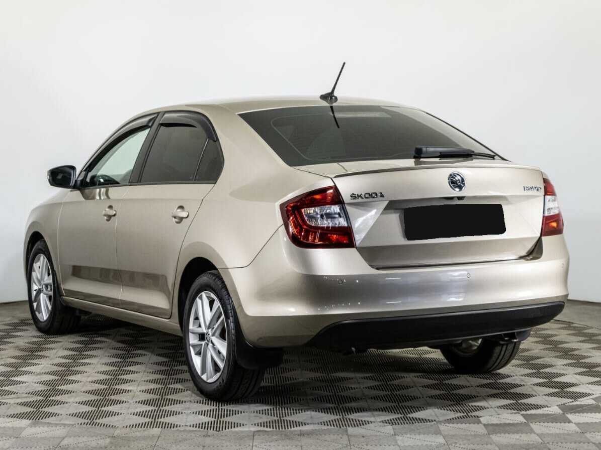 Skoda Rapid с пробегом — 2019 год. Фото: #5