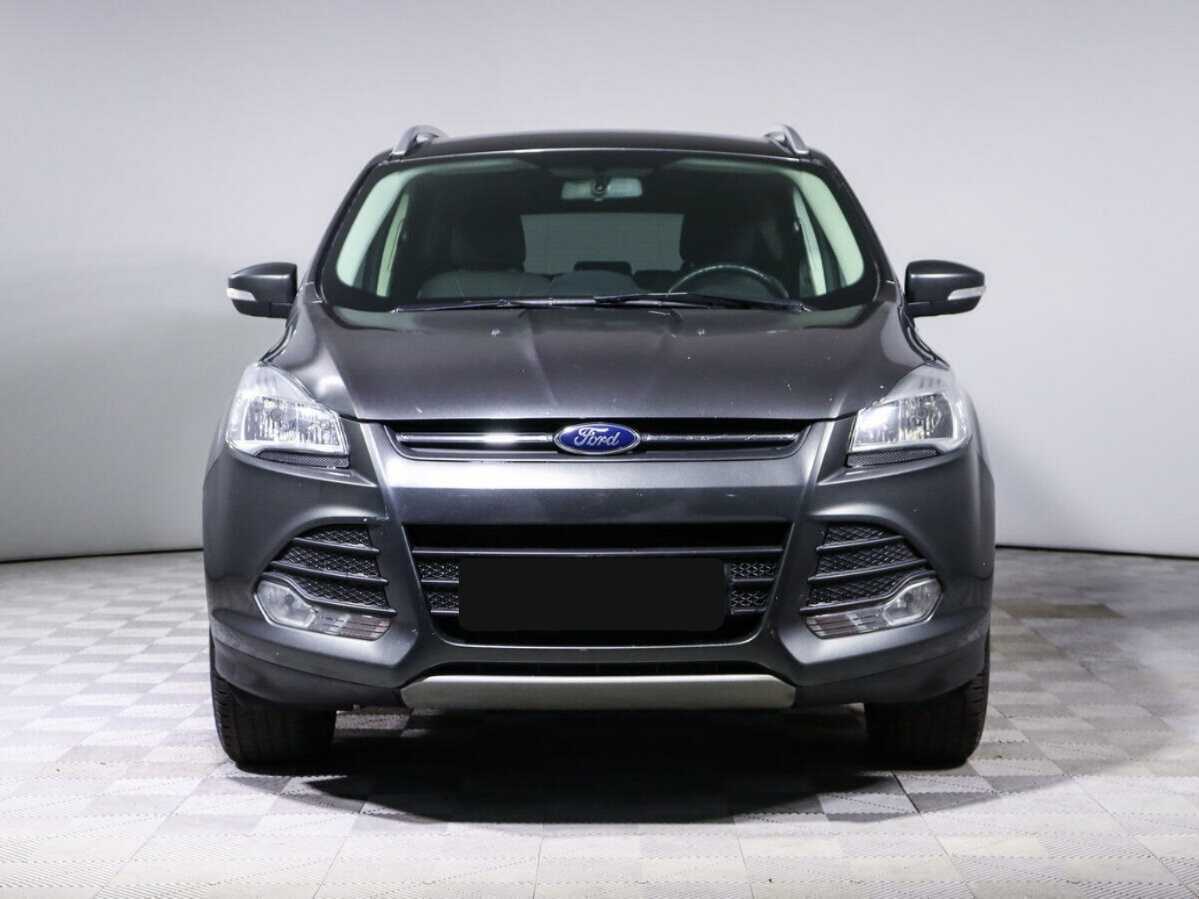 Ford Kuga с пробегом — 2015 год. Фото: #1