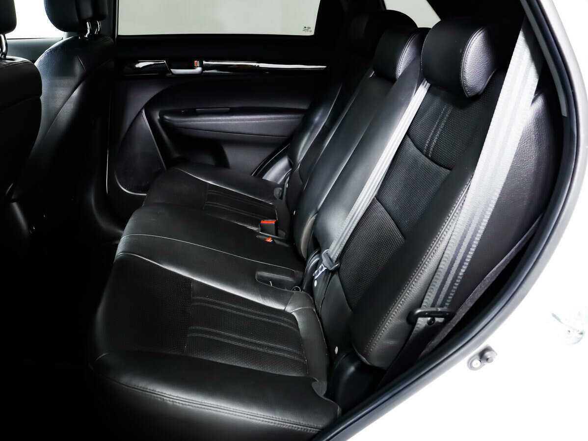 Kia Sorento с пробегом — 2017 год. Фото: #9
