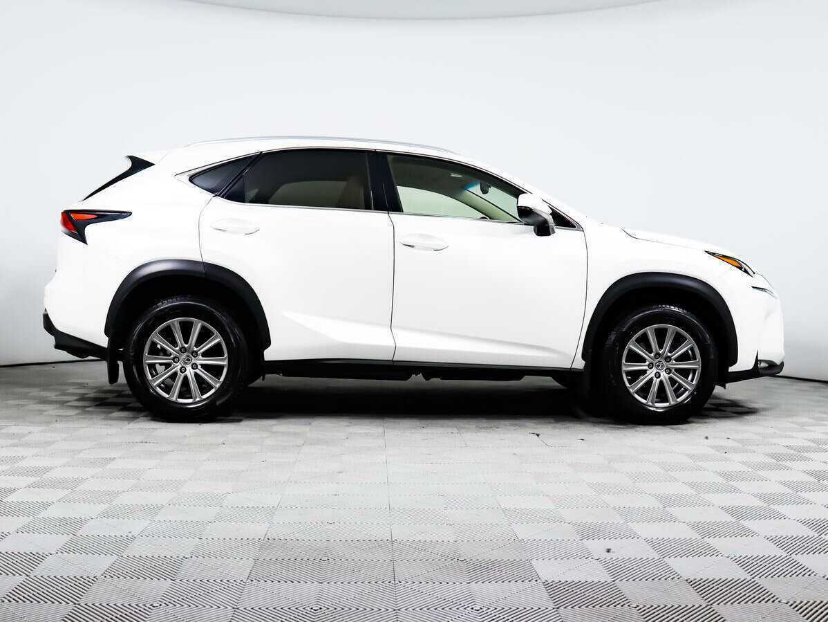 Lexus NX с пробегом — 2015 год. Фото: #3