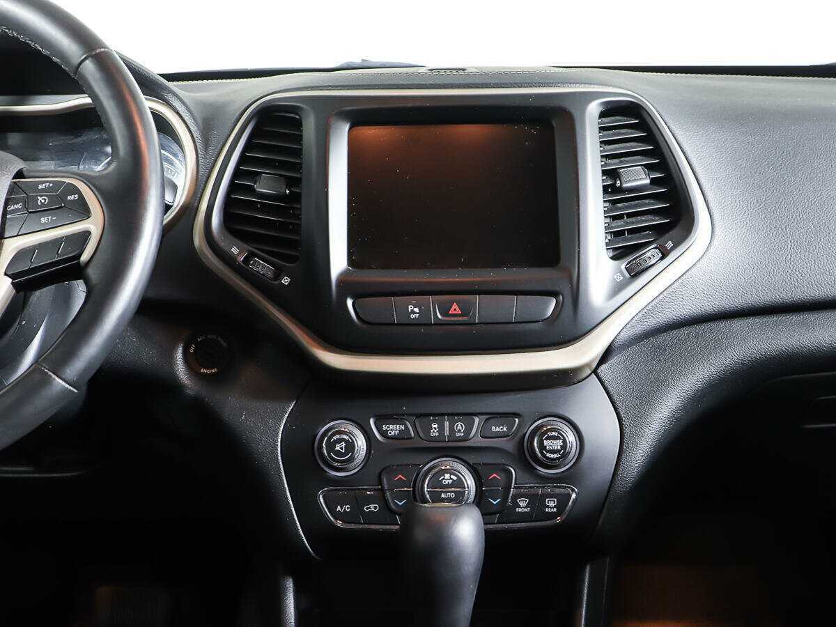 Jeep Cherokee с пробегом — 2014 год. Фото: #13