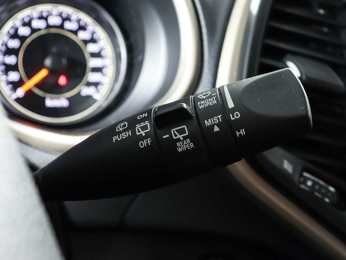 Jeep Cherokee с пробегом — 2014 год. Фото: #18