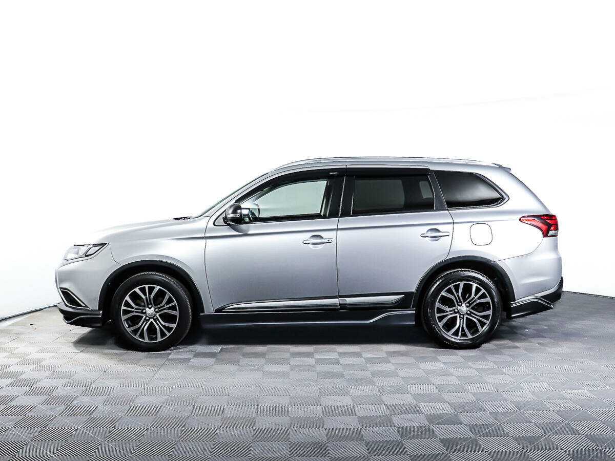 Mitsubishi Outlander с пробегом — 2018 год. Фото: #6
