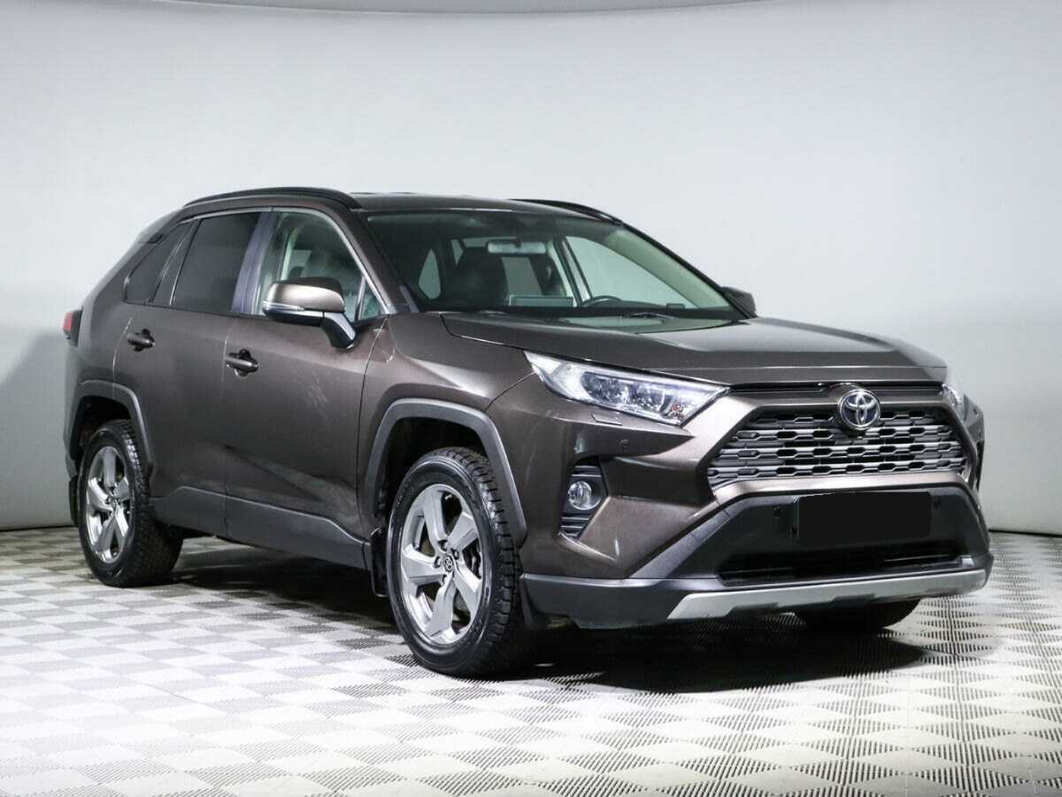 Toyota RAV4 с пробегом — 2019 год. Фото: #2
