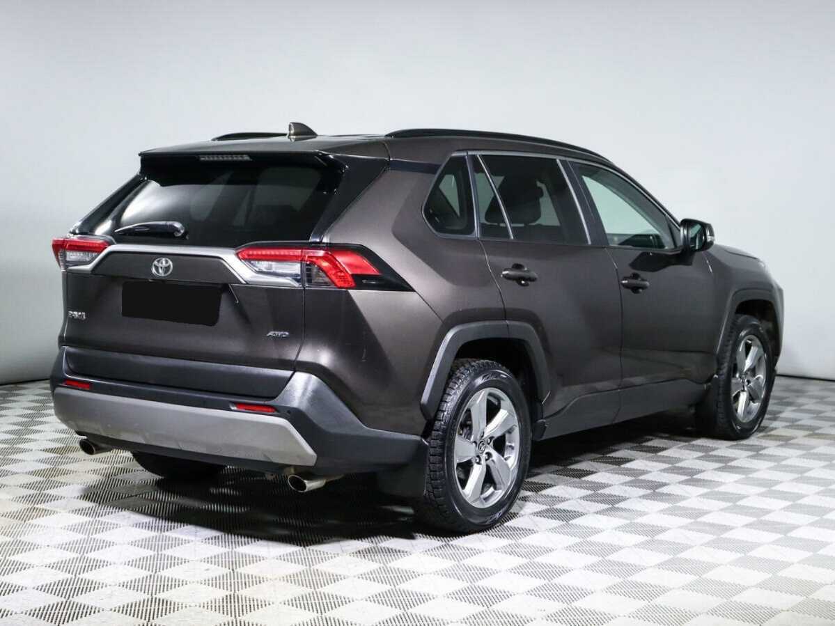 Toyota RAV4 с пробегом — 2019 год. Фото: #3