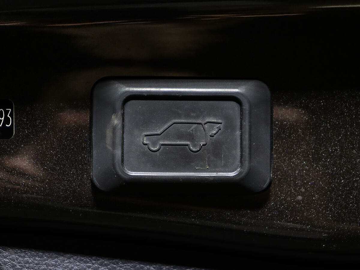 Toyota RAV4 с пробегом — 2019 год. Фото: #14