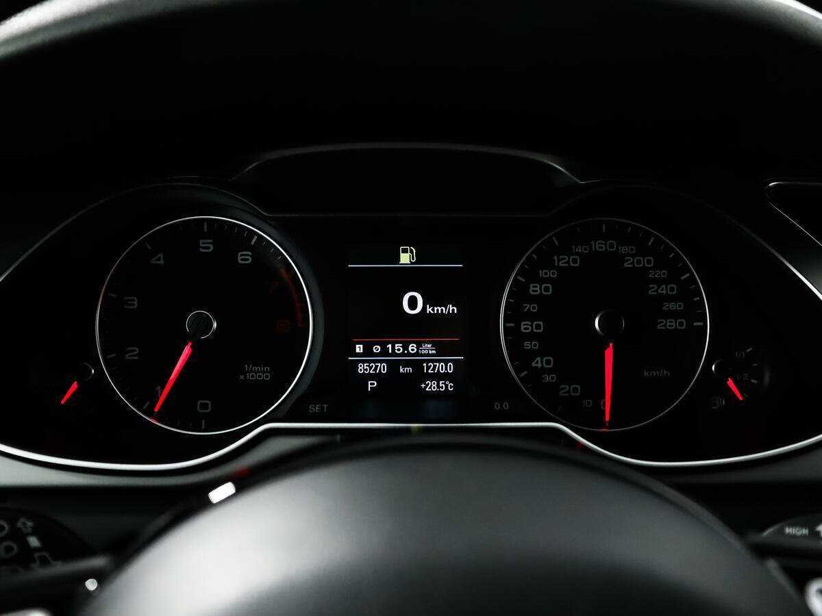 Audi A4 с пробегом — 2013 год. Фото: #7