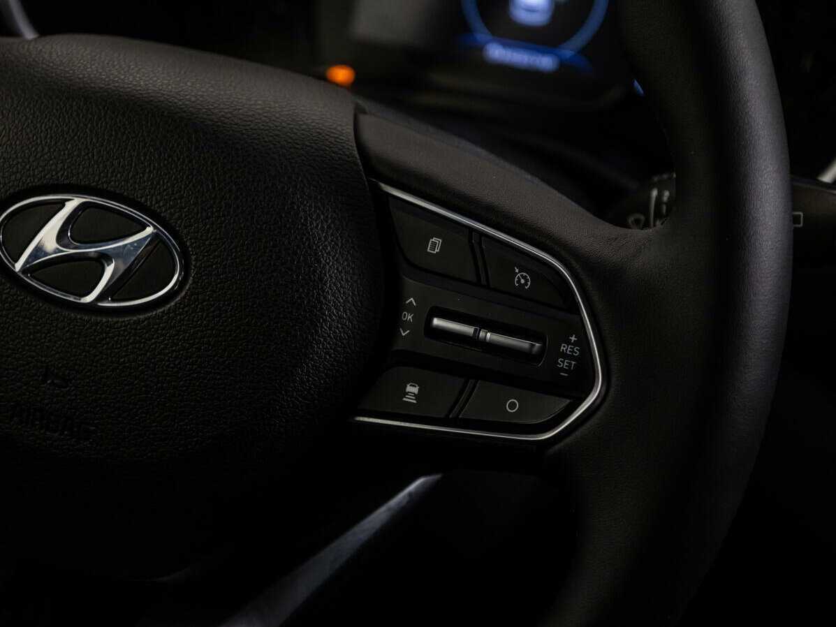 Hyundai Santa Fe с пробегом — 2019 год. Фото: #21