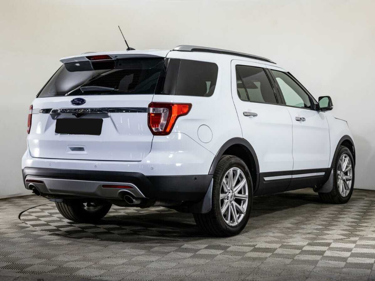 Ford Explorer с пробегом — 2016 год. Фото: #3