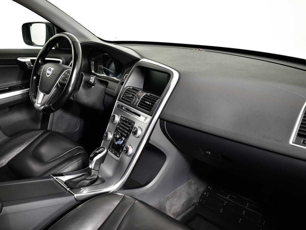 Volvo XC60 с пробегом — 2016 год. Фото: #8