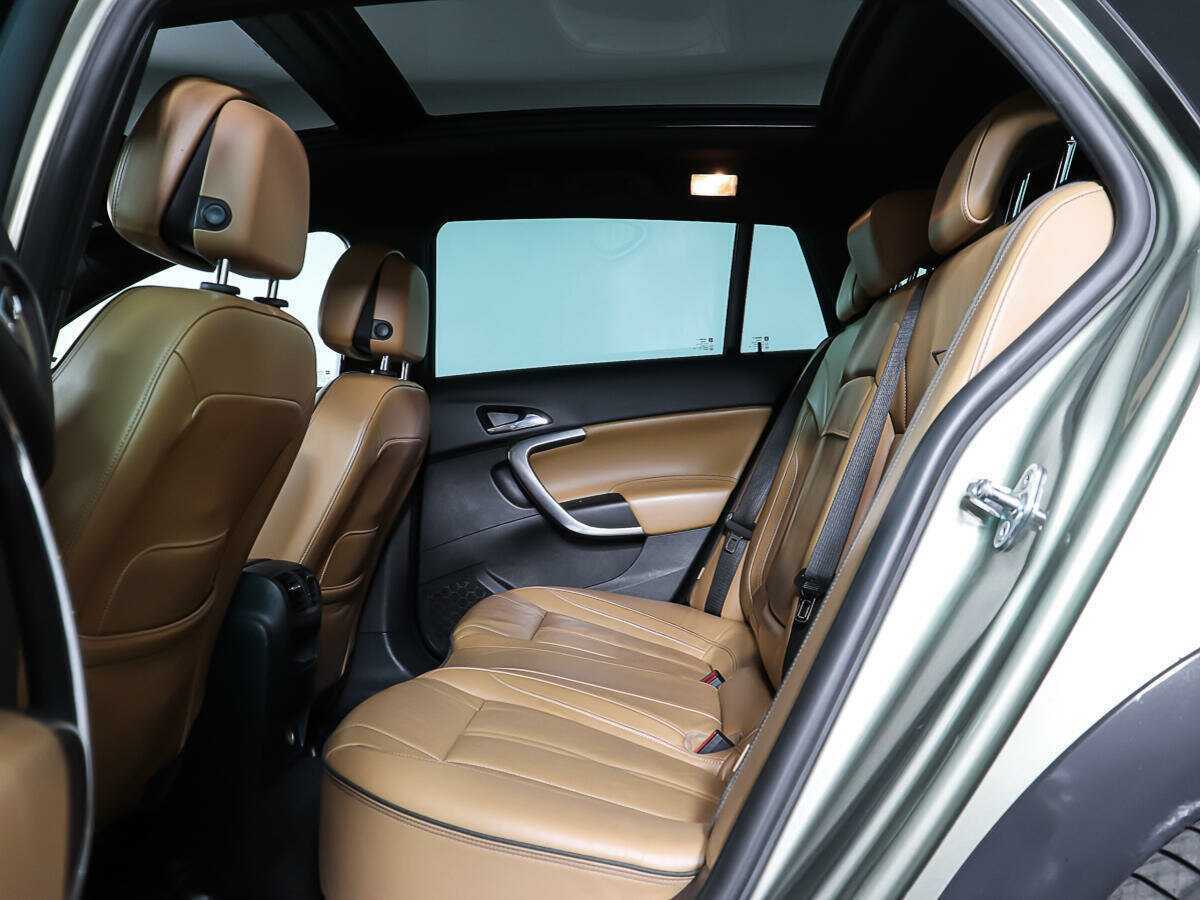 Opel Insignia с пробегом — 2014 год. Фото: #8