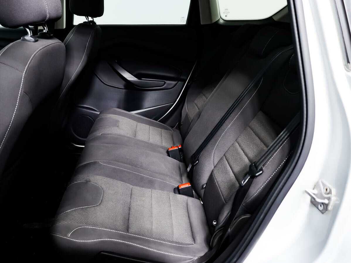 Ford Kuga с пробегом — 2016 год. Фото: #11