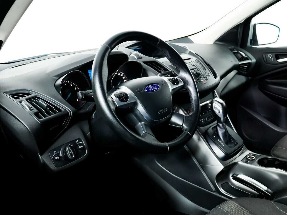 Ford Kuga с пробегом — 2016 год. Фото: #12