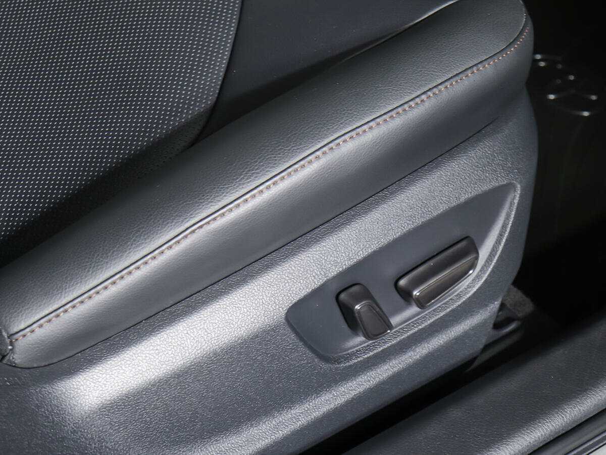 Toyota Camry с пробегом — 2020 год. Фото: #13