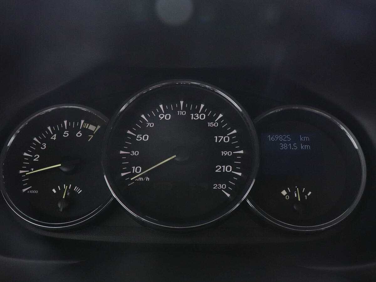 Renault Megane с пробегом — 2012 год. Фото: #10