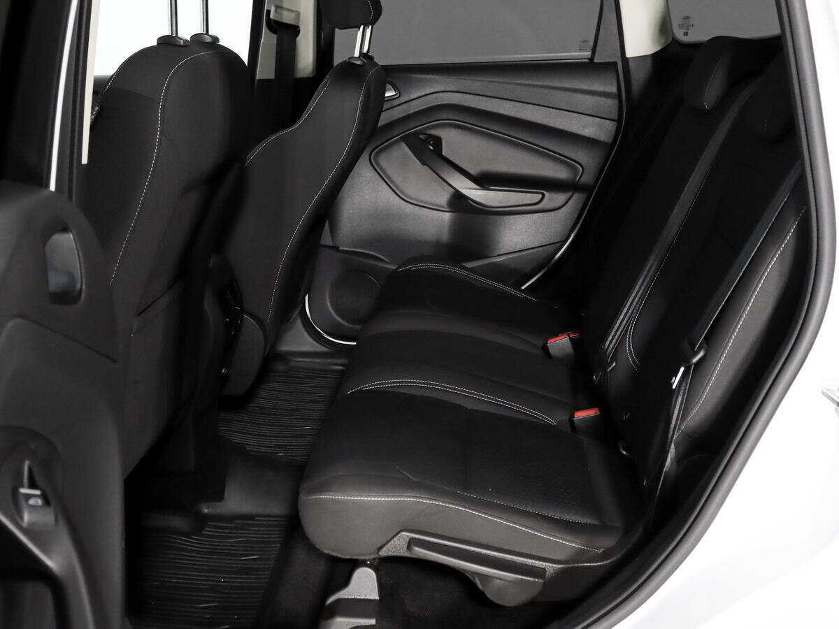 Ford Kuga с пробегом — 2018 год. Фото: #10