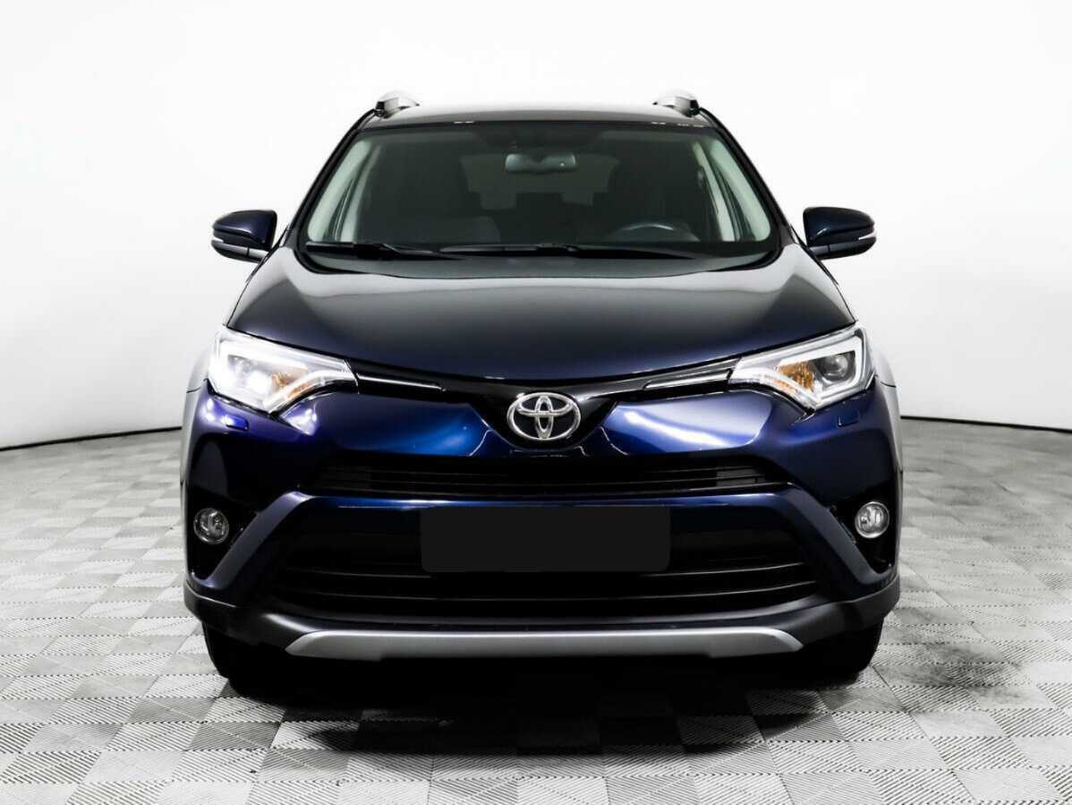 Toyota RAV4 с пробегом — 2018 год. Фото: #1
