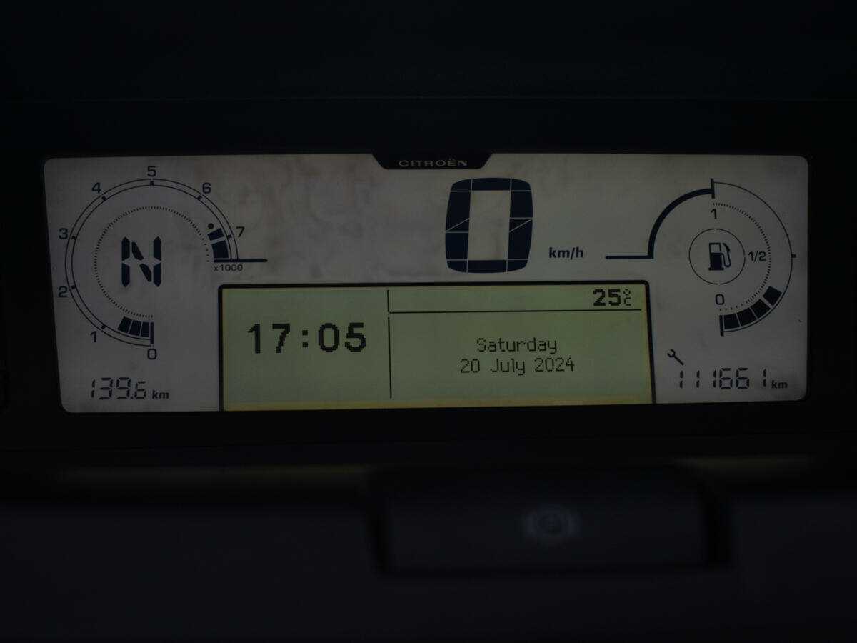 Citroen C4 Picasso с пробегом — 2012 год. Фото: #10