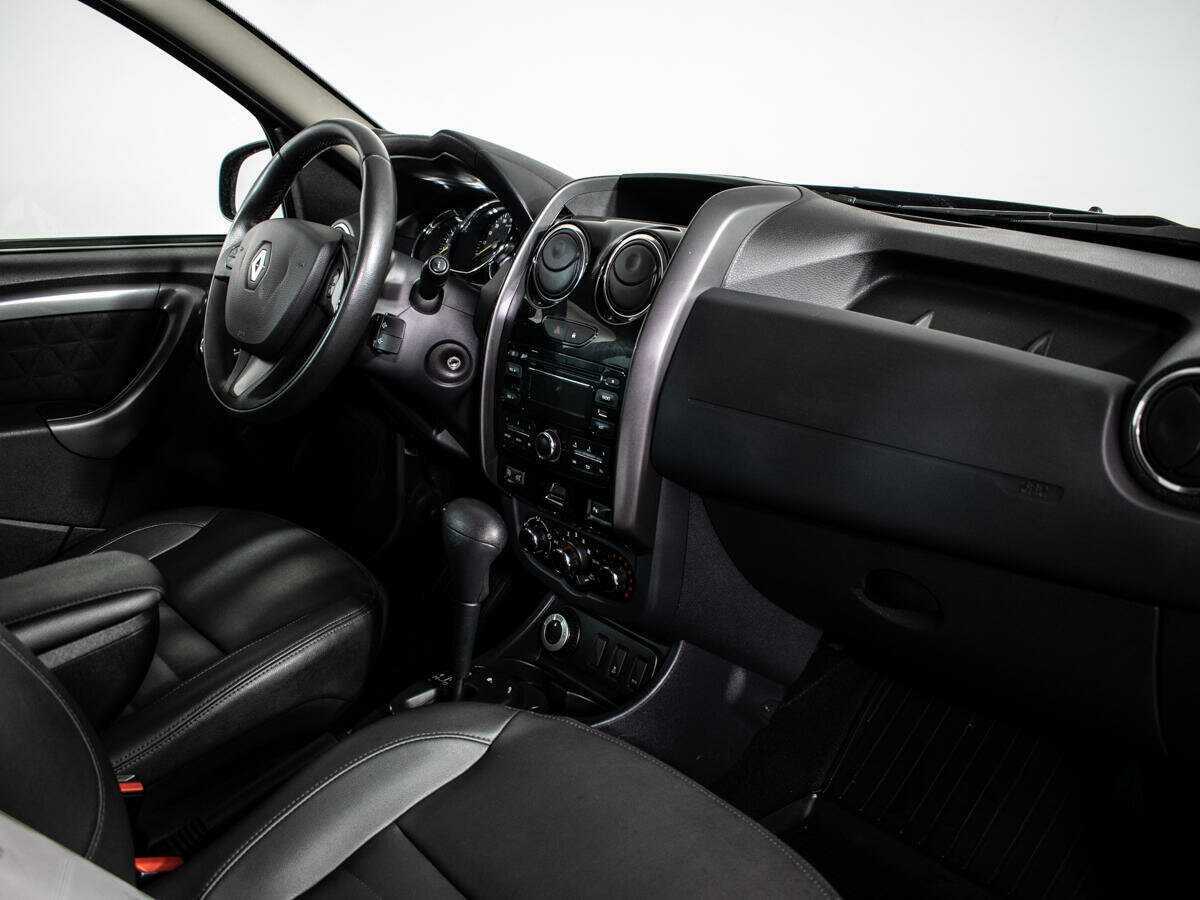 Renault Duster с пробегом — 2015 год. Фото: #8