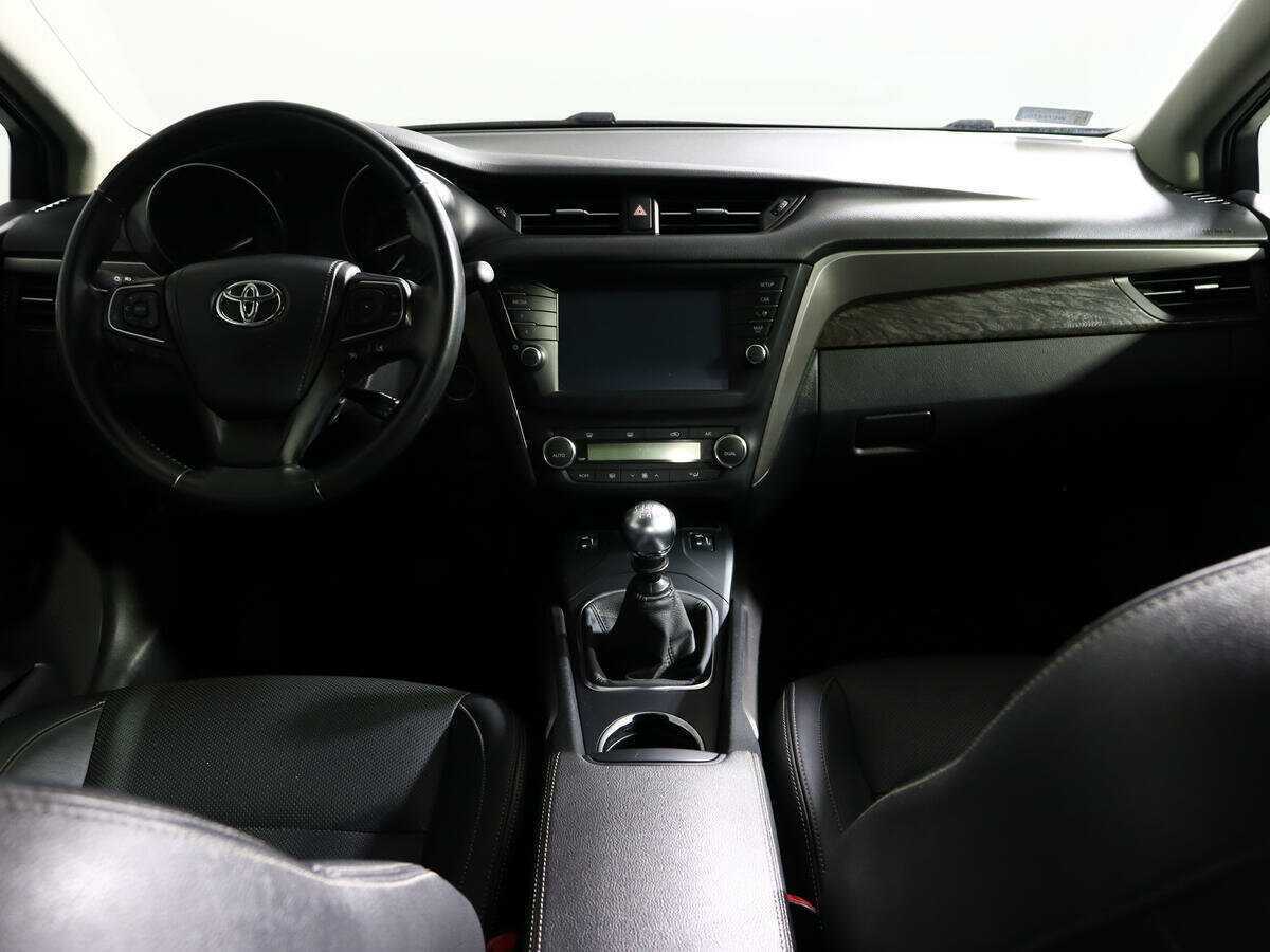 Toyota Avensis с пробегом — 2018 год. Фото: #8