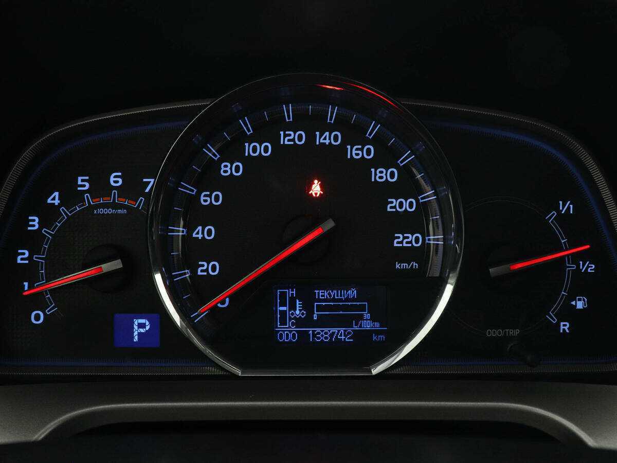 Toyota RAV4 с пробегом — 2013 год. Фото: #10