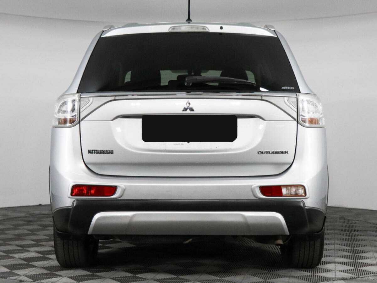 Mitsubishi Outlander с пробегом — 2014 год. Фото: #5