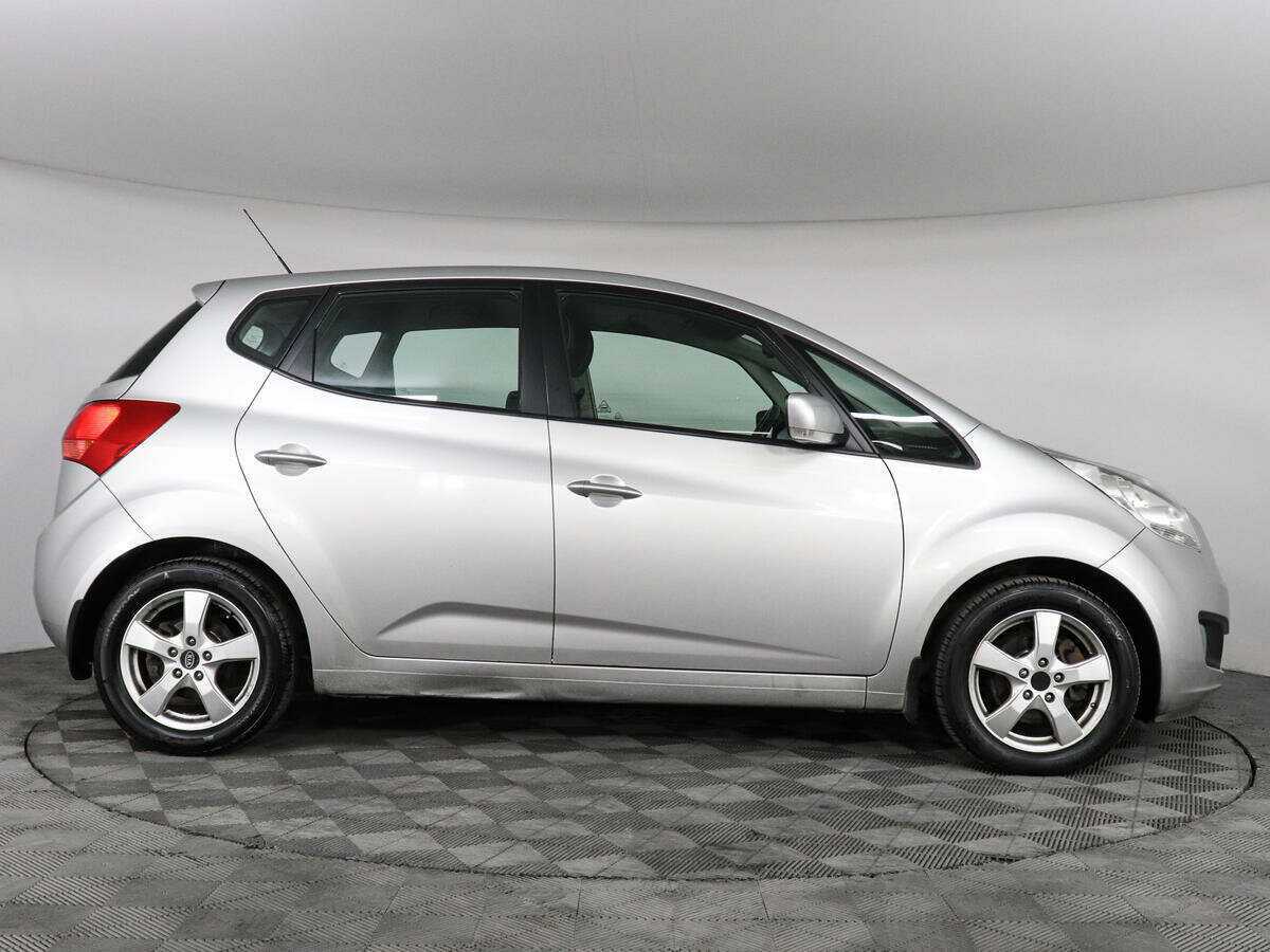 Kia Venga с пробегом — 2013 год. Фото: #3