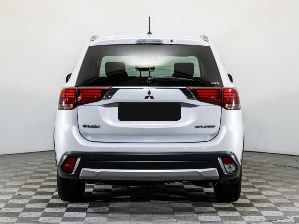 Mitsubishi Outlander с пробегом — 2016 год. Фото: #5